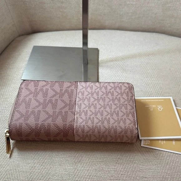 Michael Kors Pink on Pink Logo Wallet - Picture 5 of 7